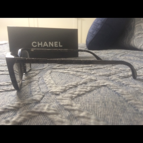 Authentic Chanel glasses - Picture 4 of 5